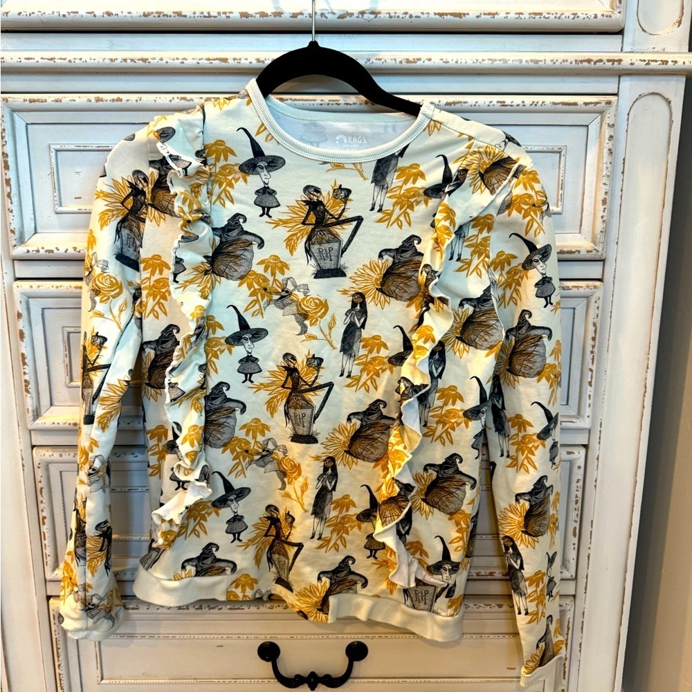 Girls size 11-12 Halloween clothing